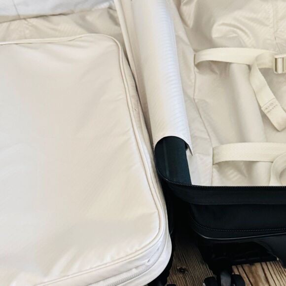 SAMSONITE 🔥SILHOUETTE 18 HARDSIDE CARRY-ON SPINNER Travel bag, weekender luggag - Picture 16 of 16